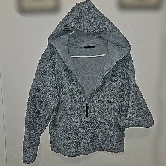 prAna Polar Escape Permafrost Sherpa Half Zip Hoodie Women's size Small - Picture 2 of 5